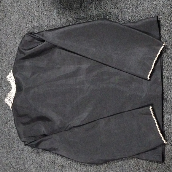 Draper & Damon's Women's Black W/ Embelishments Jacket Size PS - Picture 2 of 5